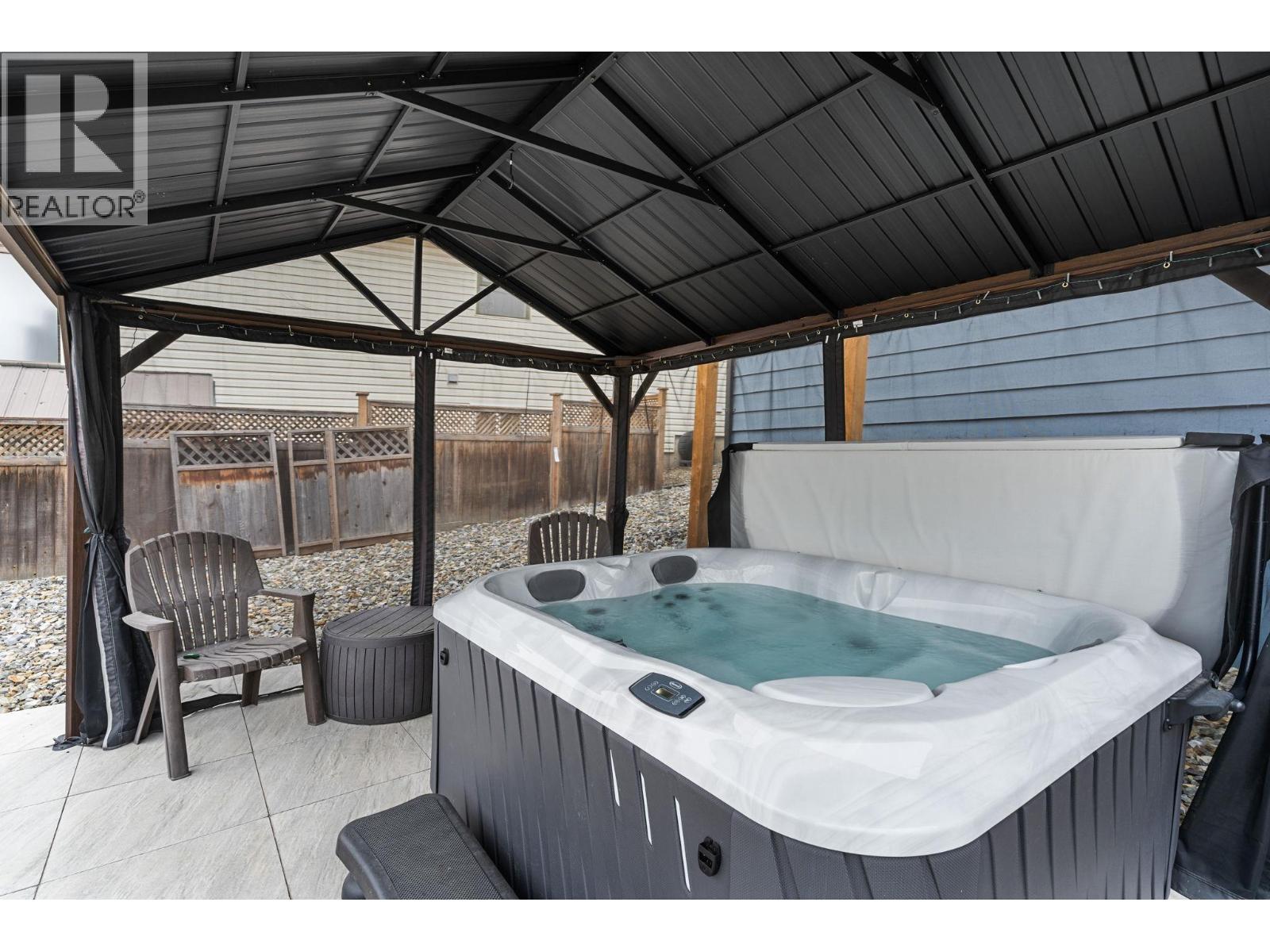 2913 Prospect Drive, Vernon, BC - Outdoor With Deck Patio Veranda With Exterior