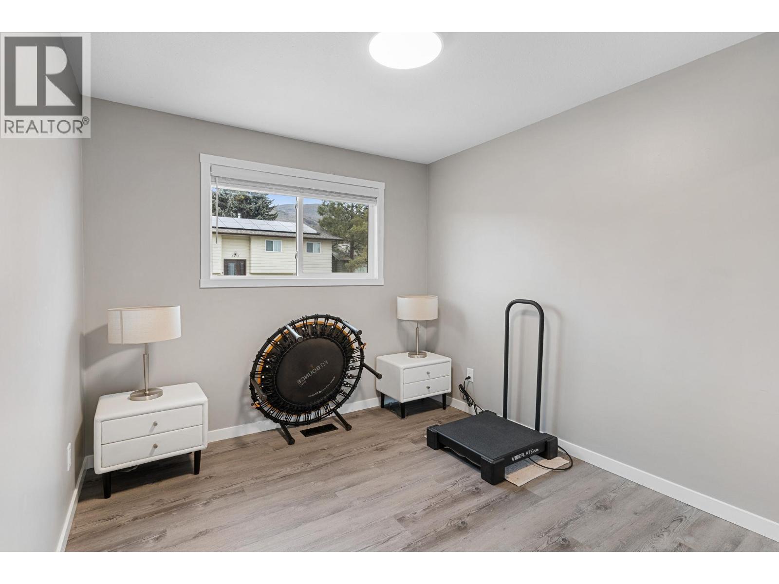 2913 Prospect Drive, Vernon, BC - Indoor