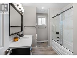 Suite Bathroom -