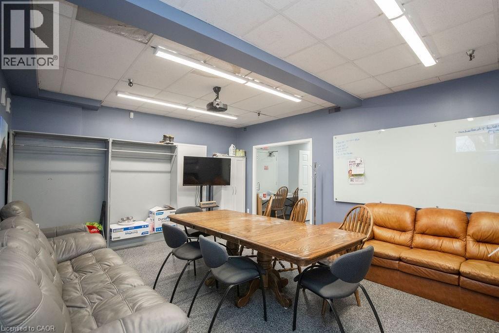 42 Niagara Street, Hamilton, ON