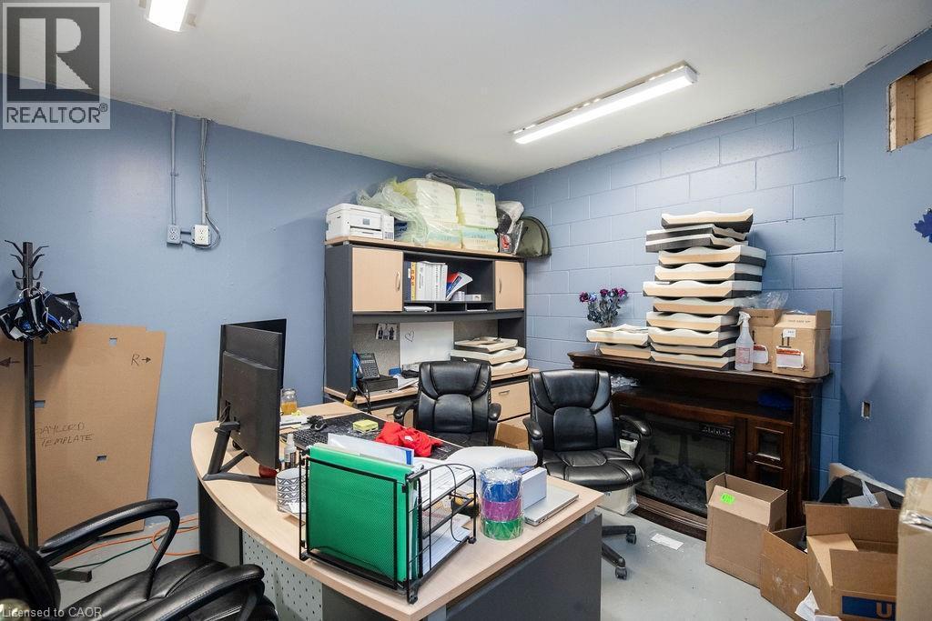 42 Niagara Street, Hamilton, ON