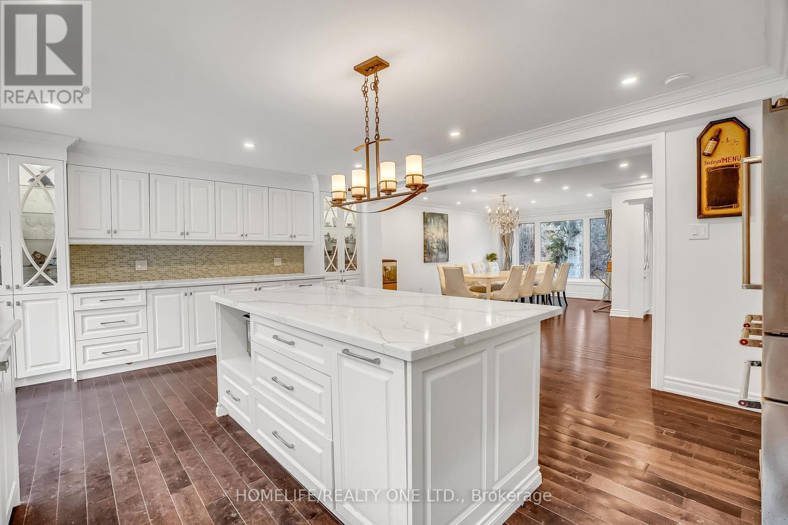 31 Bearwood Drive, Toronto, ON - Indoor Photo Showing Kitchen