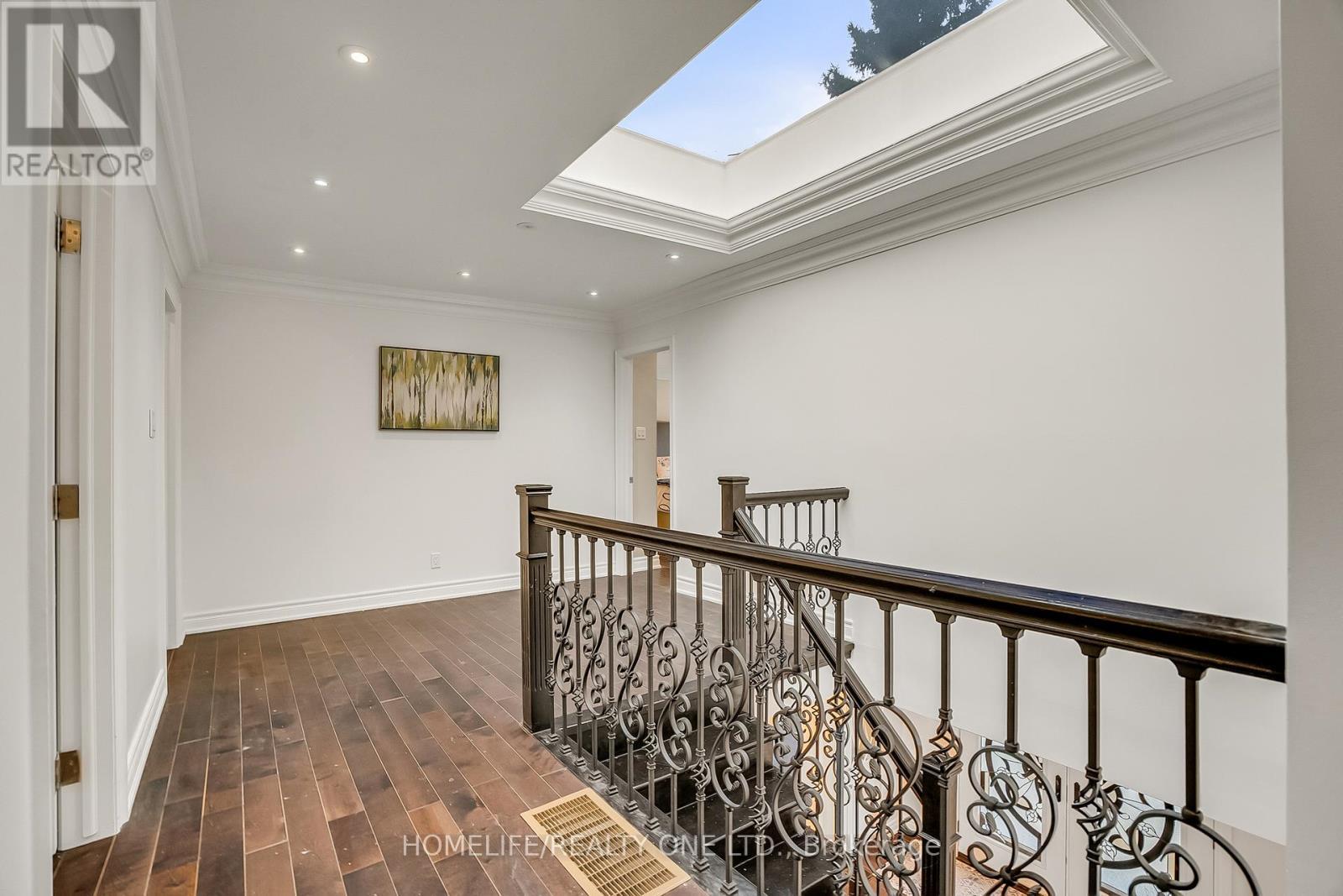 31 Bearwood Drive, Toronto, ON - Indoor Photo Showing Other Room