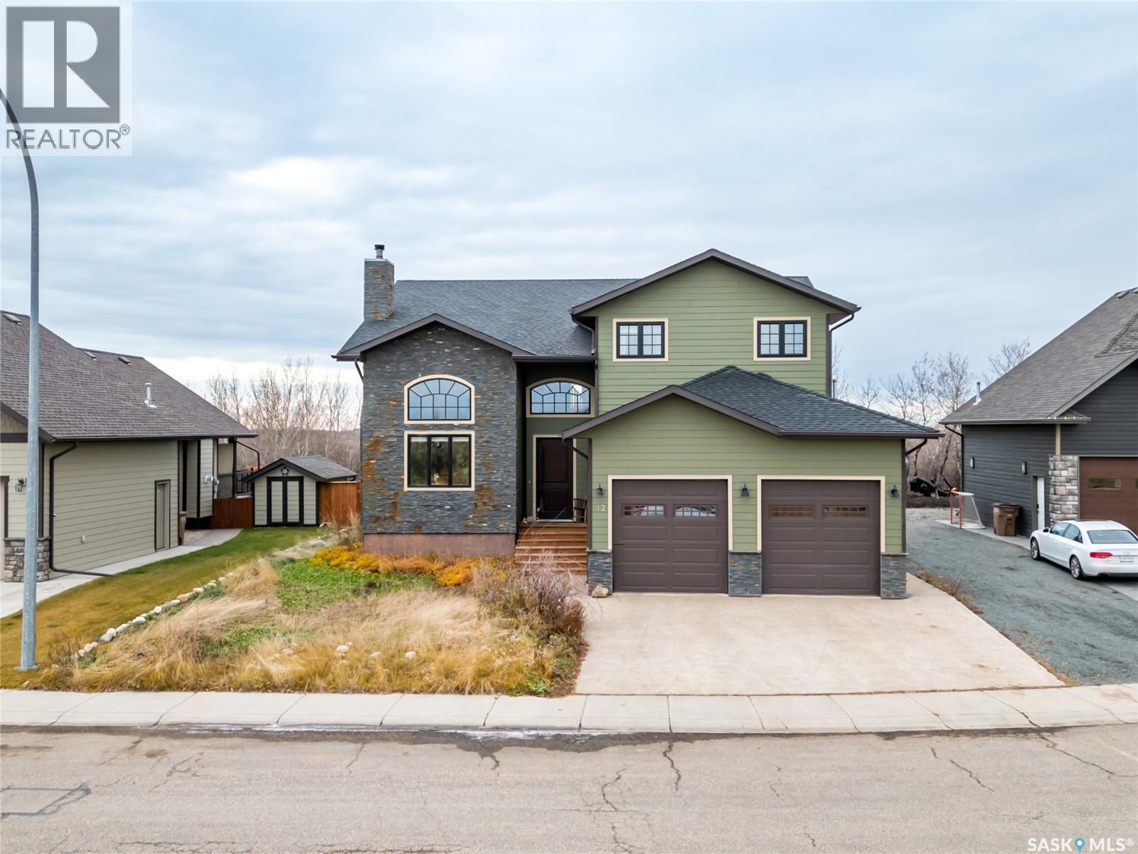 12 Vickar Place, Melfort, SK - Outdoor With Facade