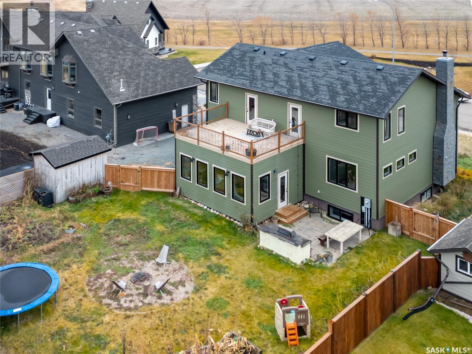 12 Vickar Place, Melfort, SK - Outdoor