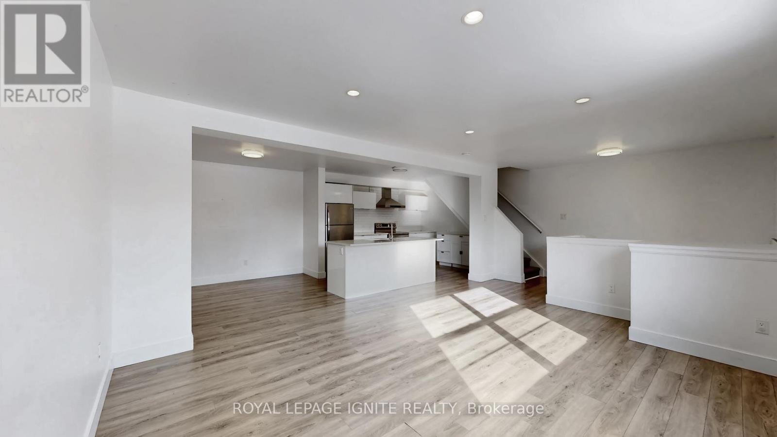 10 - 105 Andover Drive, London South, ON - Indoor