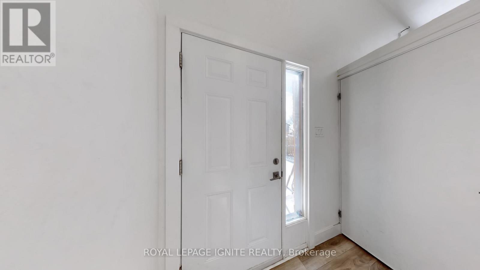 10 - 105 Andover Drive, London South, ON - Indoor Photo Showing Other Room