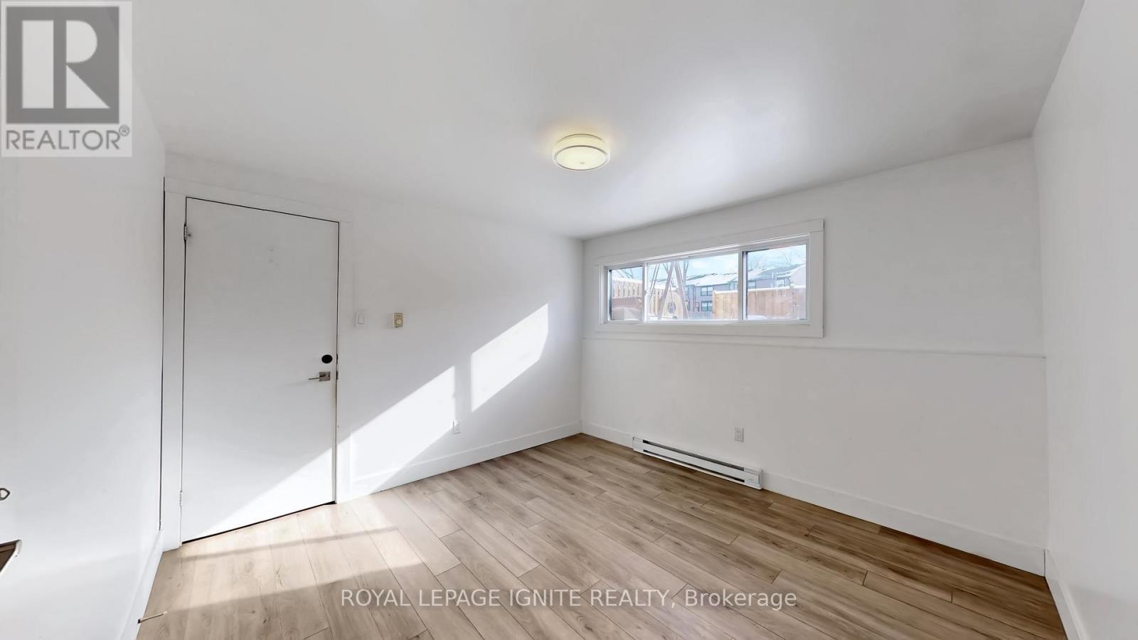 10 - 105 Andover Drive, London South, ON - Indoor Photo Showing Other Room