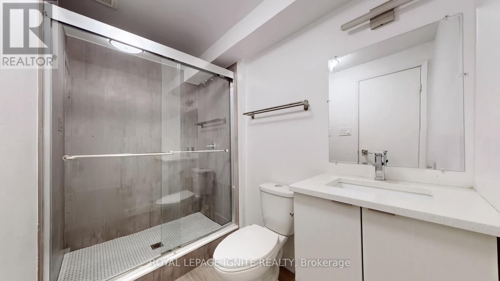 10 - 105 Andover Drive, London South, ON - Indoor Photo Showing Bathroom