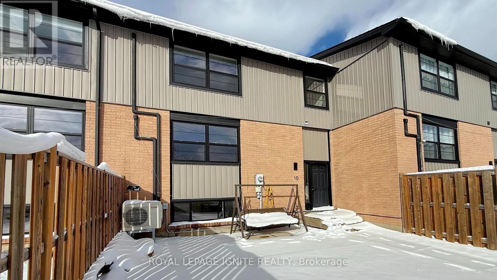 10 - 105 Andover Drive, London South, ON - Outdoor With Exterior