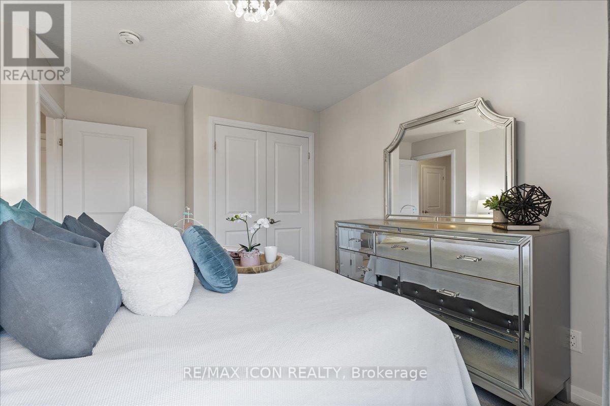 21D - 1989 Ottawa Street S, Kitchener, ON - Indoor Photo Showing Bedroom