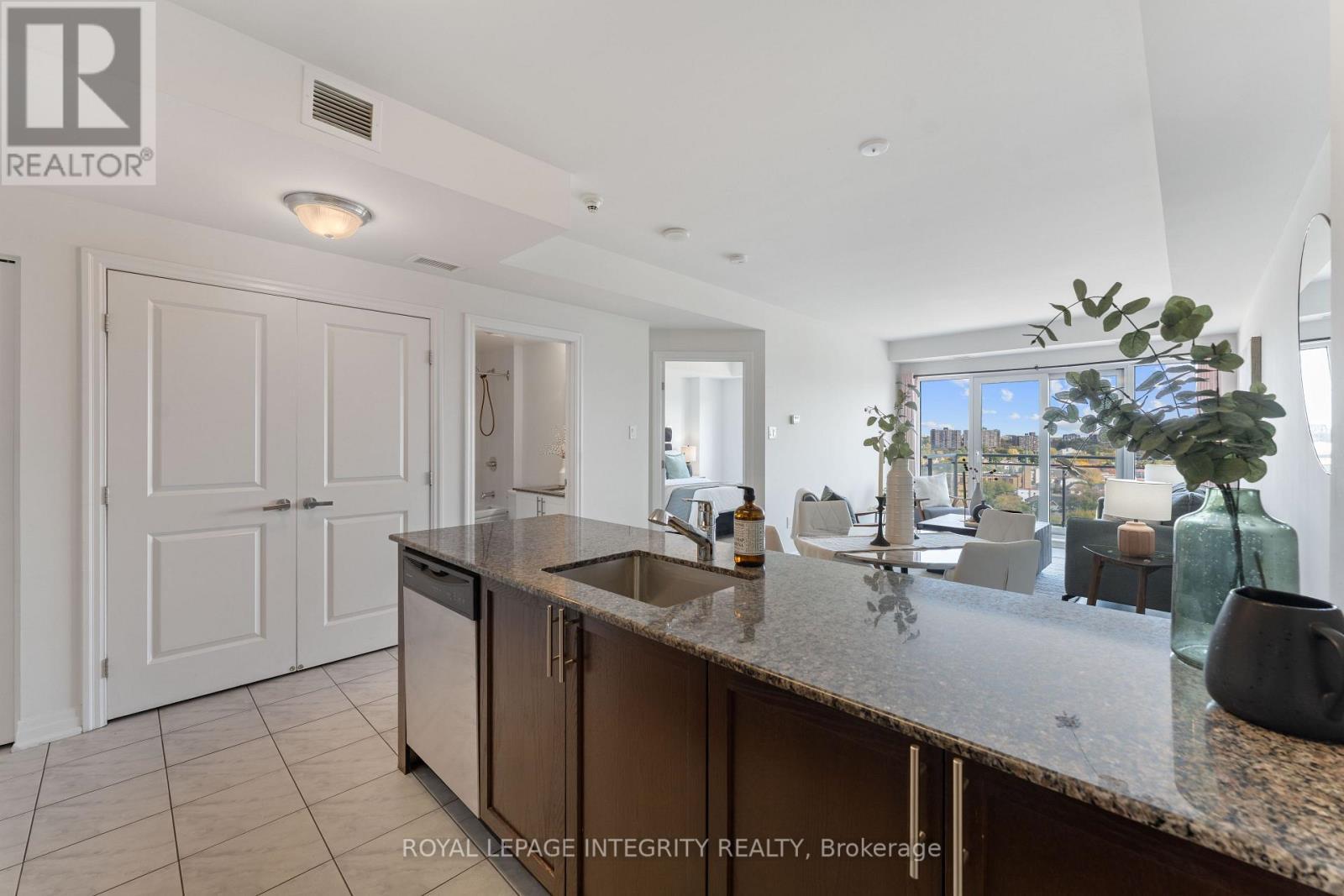 1208 - 90 Landry Street, Ottawa, ON - Indoor Photo Showing Kitchen