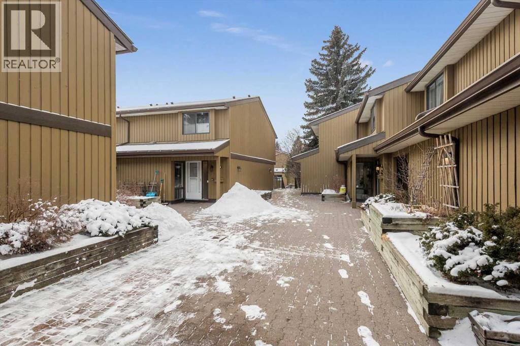 505, 3131 63 Avenue Sw, Calgary, AB - Outdoor