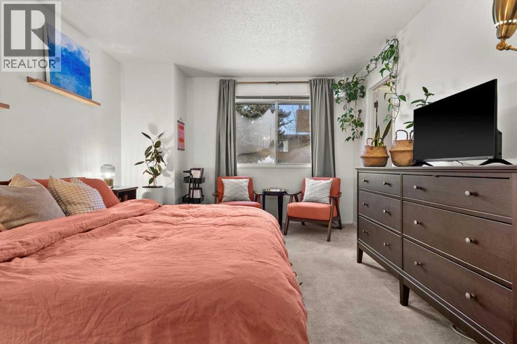 505, 3131 63 Avenue Sw, Calgary, AB - Indoor Photo Showing Bedroom