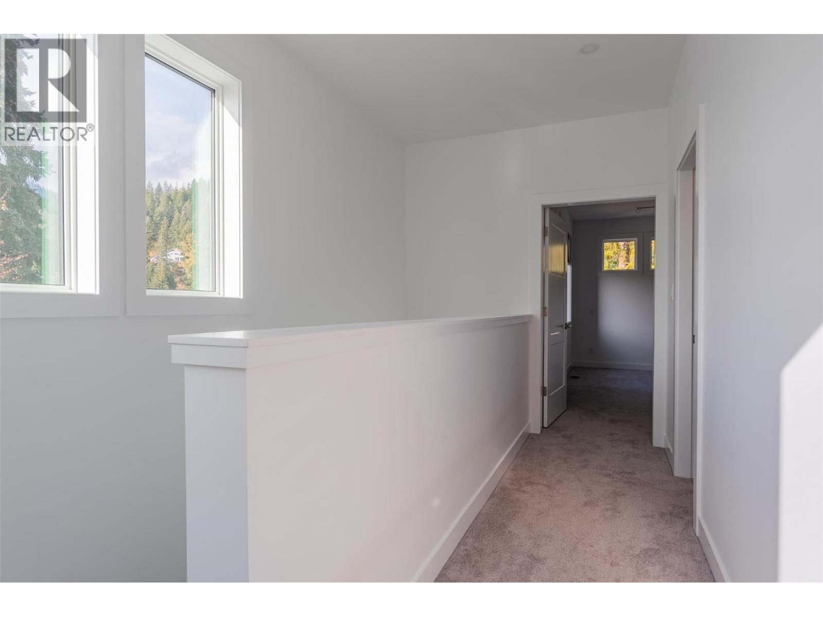 2690 Monte Christo Street, Rossland, BC - Indoor Photo Showing Other Room