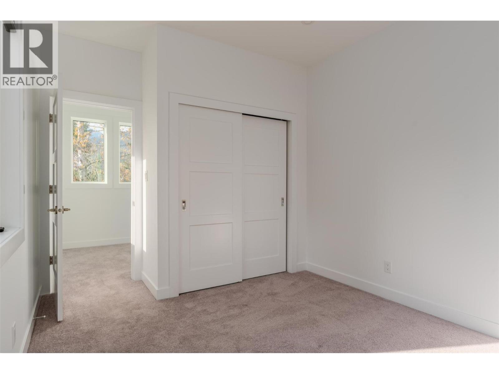 2690 Monte Christo Street, Rossland, BC - Indoor Photo Showing Other Room