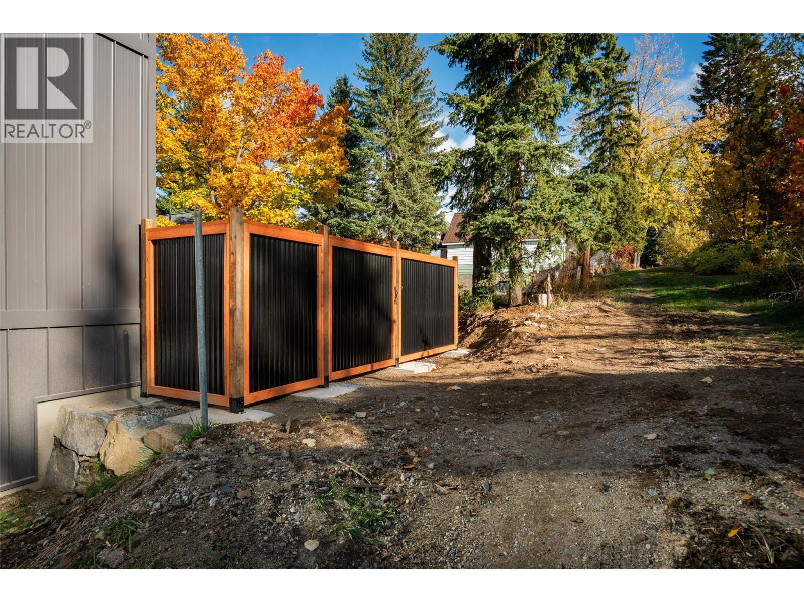 2690 Monte Christo Street, Rossland, BC - Outdoor