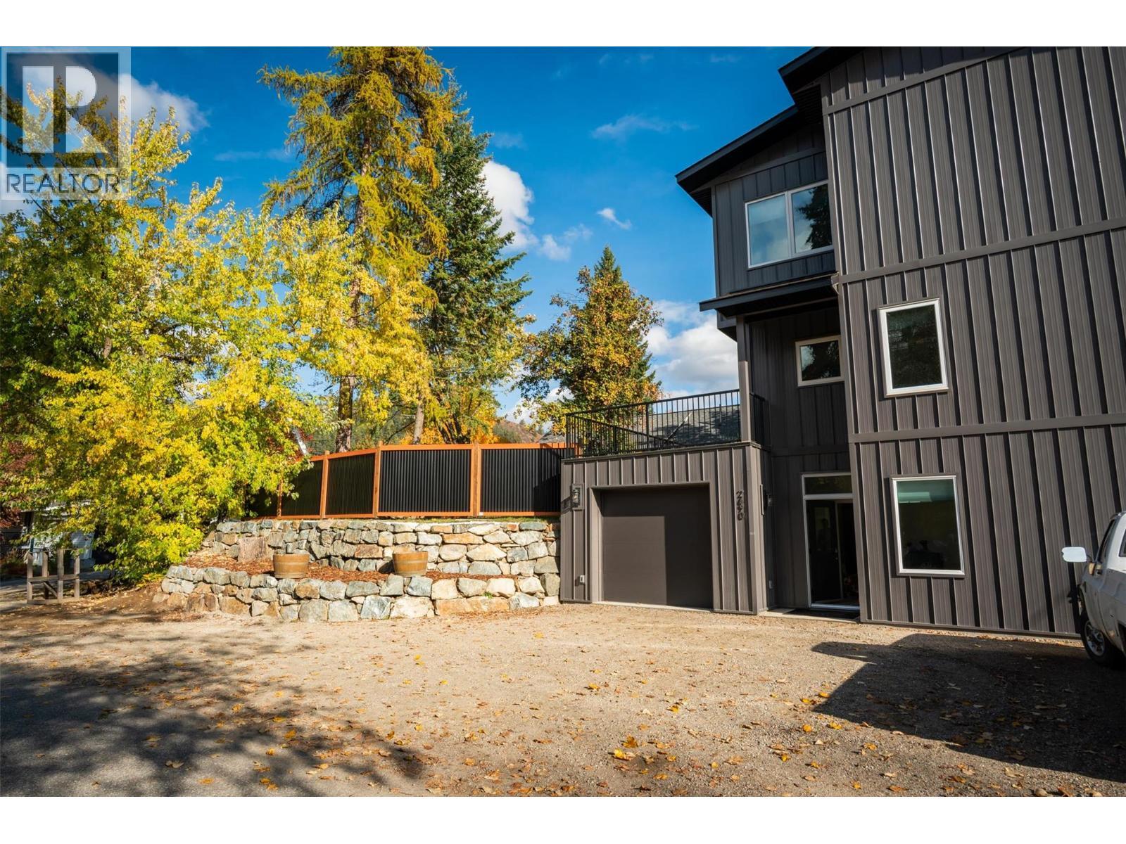2690 Monte Christo Street, Rossland, BC - Outdoor