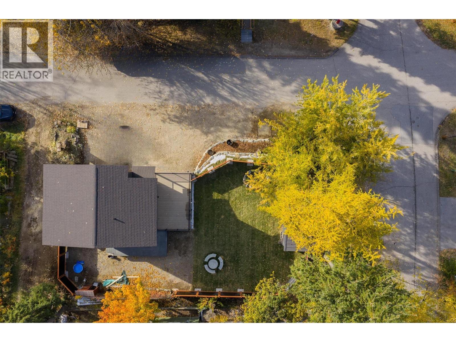 2690 Monte Christo Street, Rossland, BC - Outdoor With View