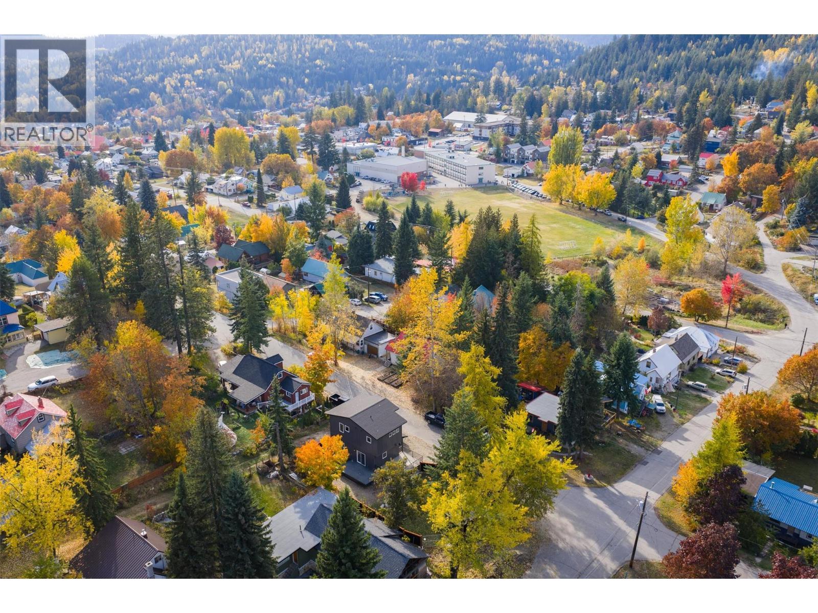 2690 Monte Christo Street, Rossland, BC - Outdoor With View