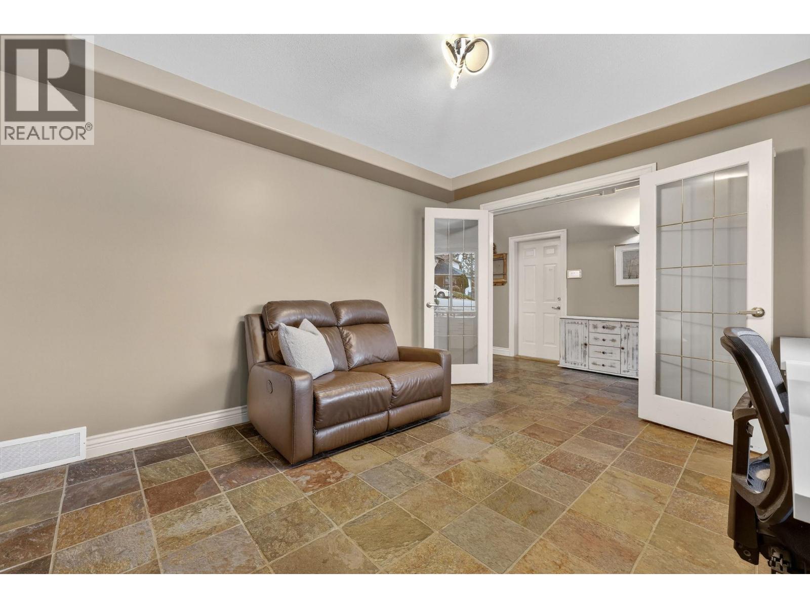 Downstairs bedroom entrance - 867 Steele Road, Kelowna, BC - Indoor