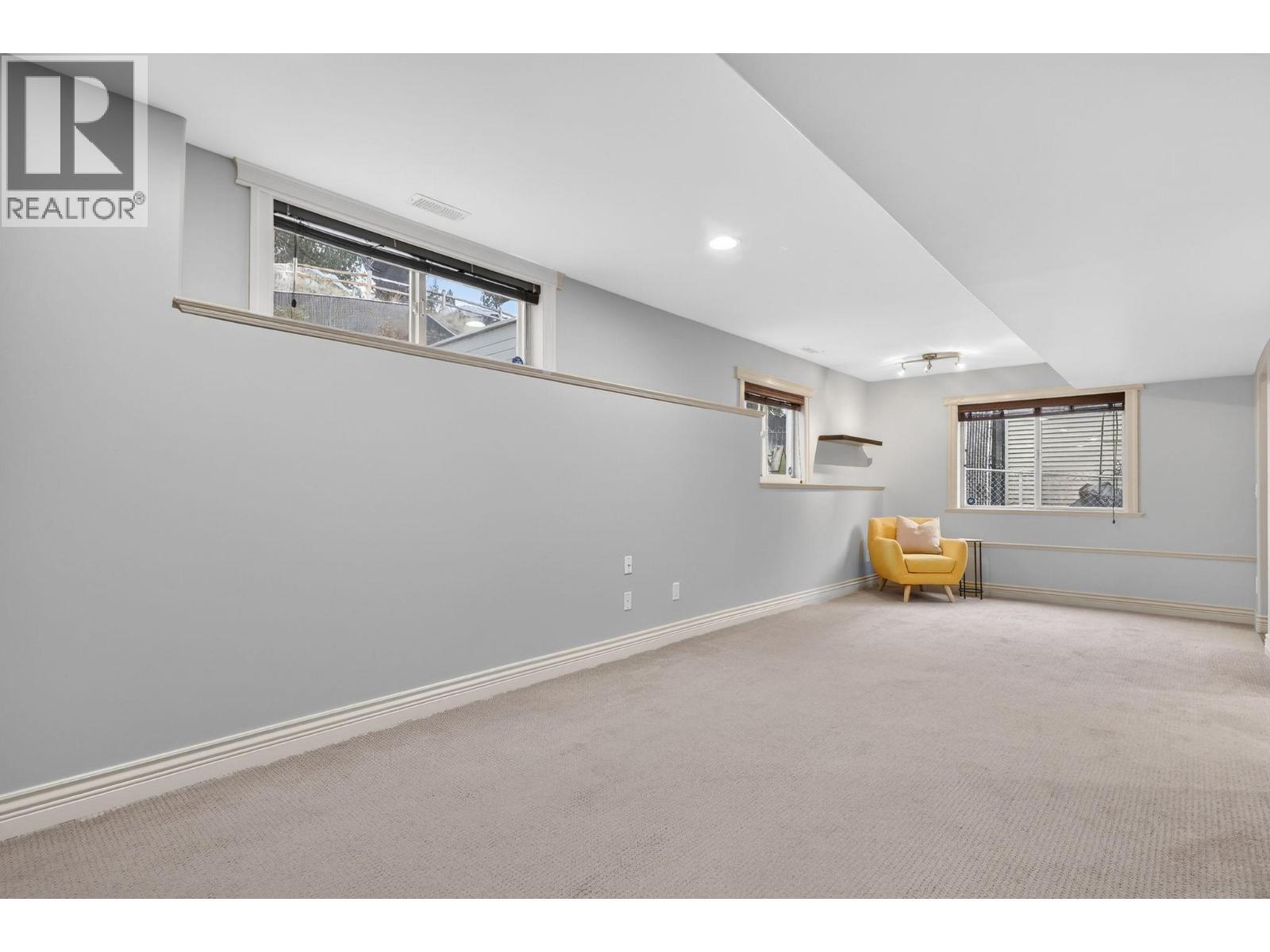 Inlaw suite living room - 867 Steele Road, Kelowna, BC - Indoor Photo Showing Other Room