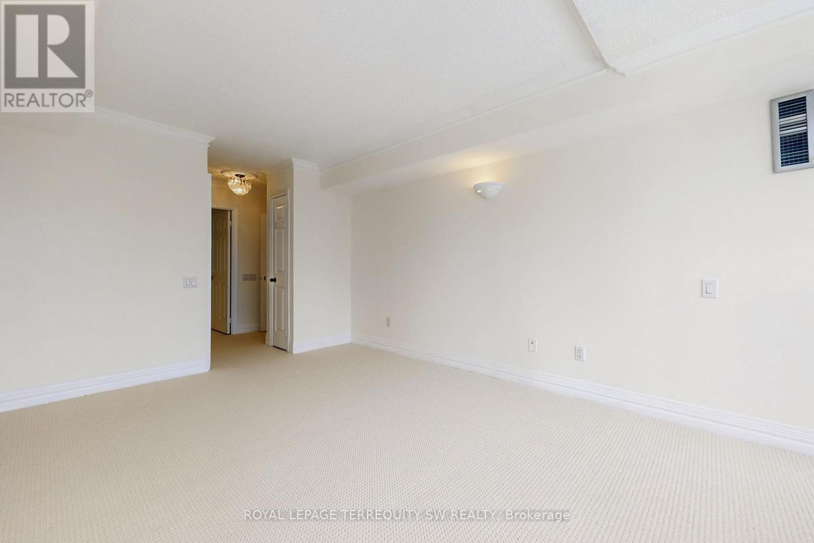 2001 - 71 Simcoe Street, Toronto, ON - Indoor Photo Showing Other Room