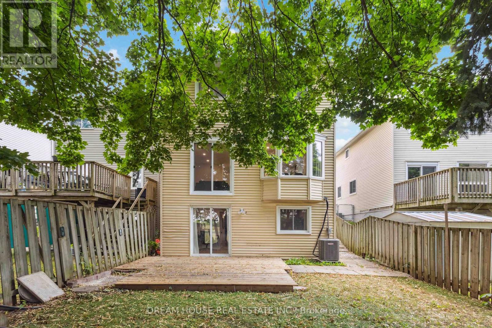 1430 Palmetto Drive, Oshawa, ON - Outdoor