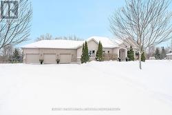 64 RED OAK CRESCENT Oro-Medonte, ON L0L 2L0