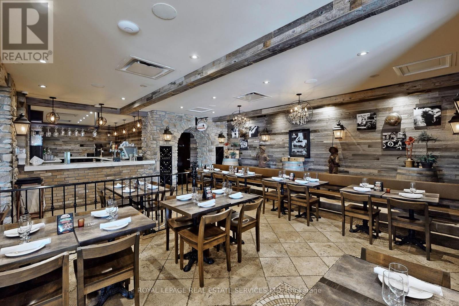 22 Ontario Street, Milton, ON