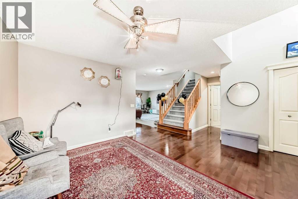 2468 Kingsland View Se, Airdrie, AB - Indoor Photo Showing Other Room