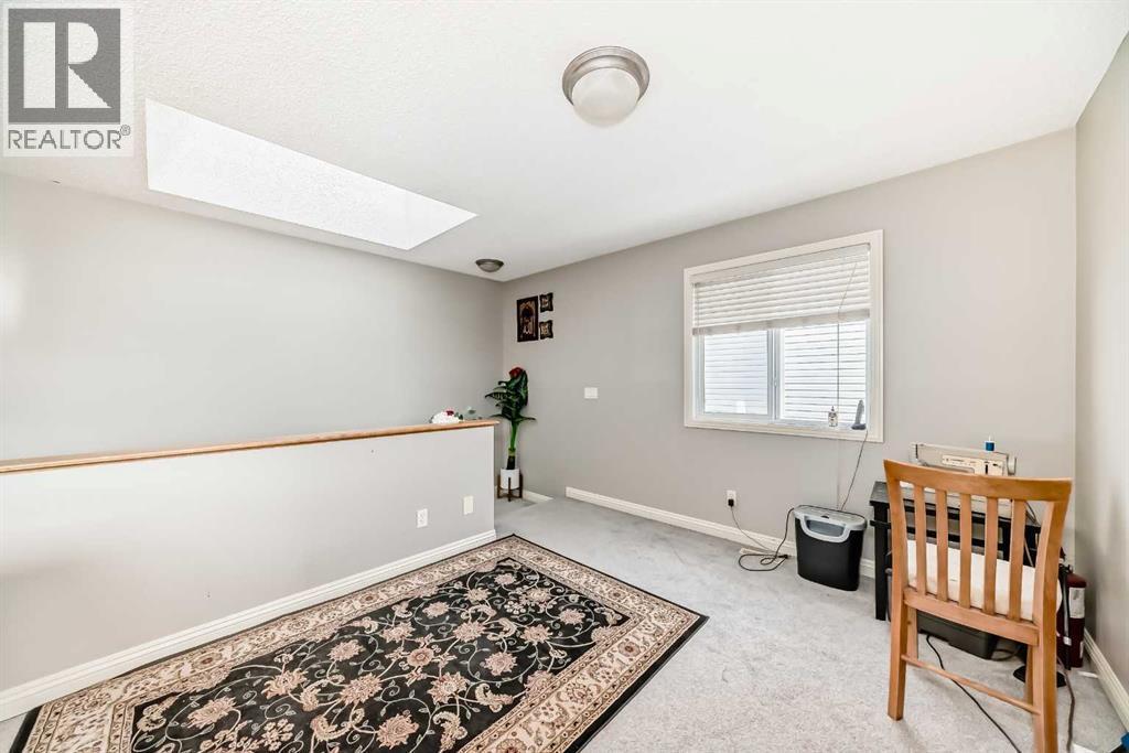 2468 Kingsland View Se, Airdrie, AB - Indoor Photo Showing Other Room