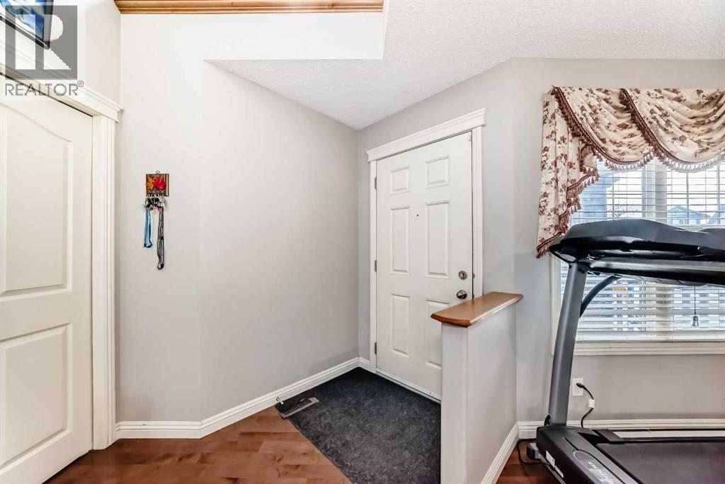 2468 Kingsland View Se, Airdrie, AB - Indoor Photo Showing Other Room