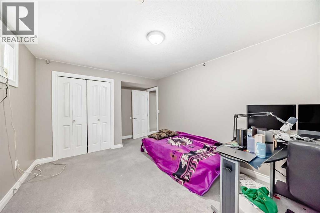 2468 Kingsland View Se, Airdrie, AB - Indoor Photo Showing Other Room