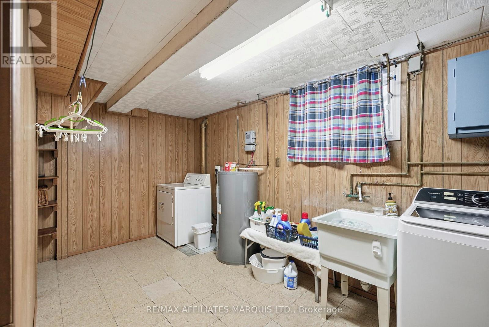 1340 Marc Street, Cornwall, ON - Indoor Photo Showing Laundry Room