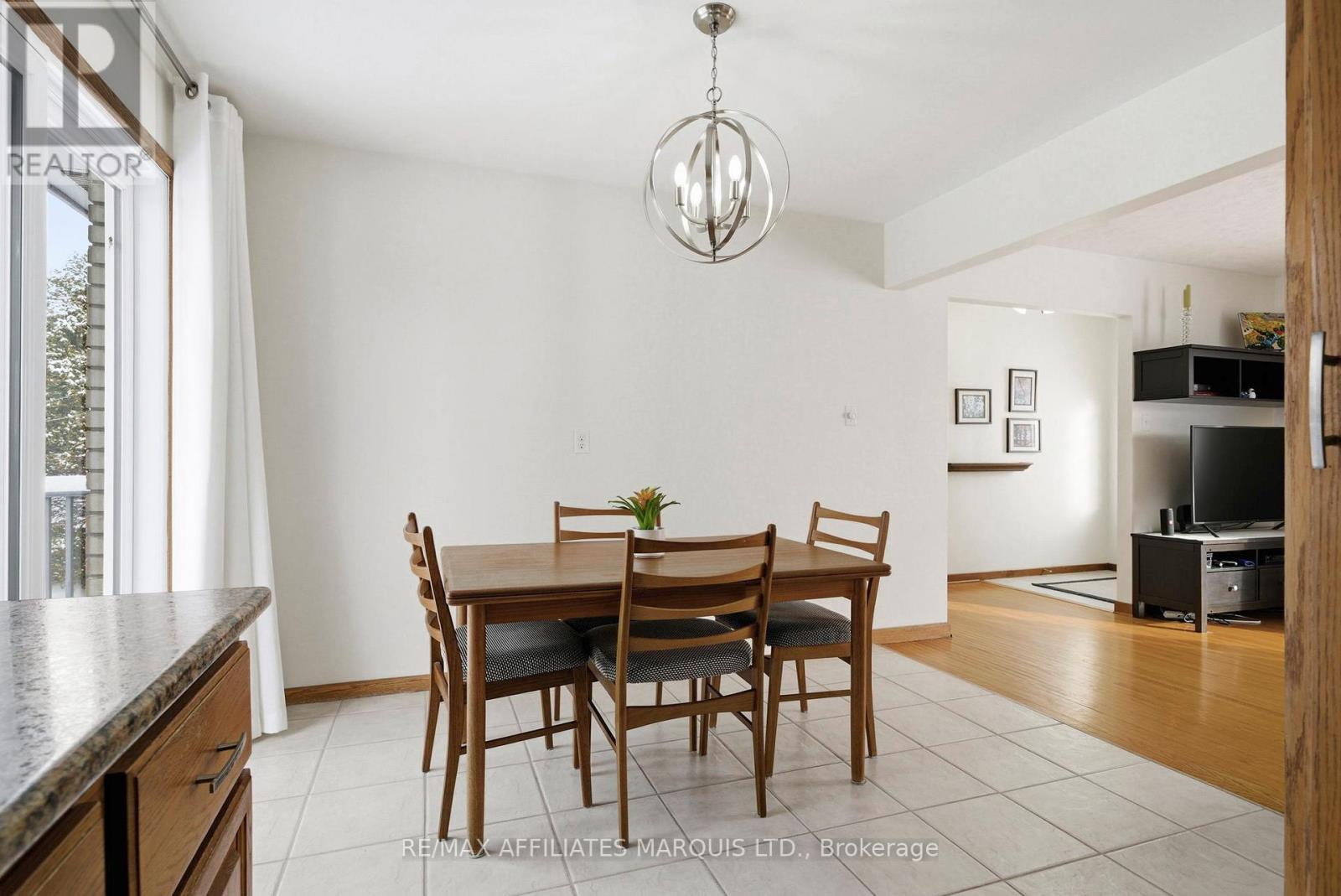 1340 Marc Street, Cornwall, ON - Indoor Photo Showing Dining Room