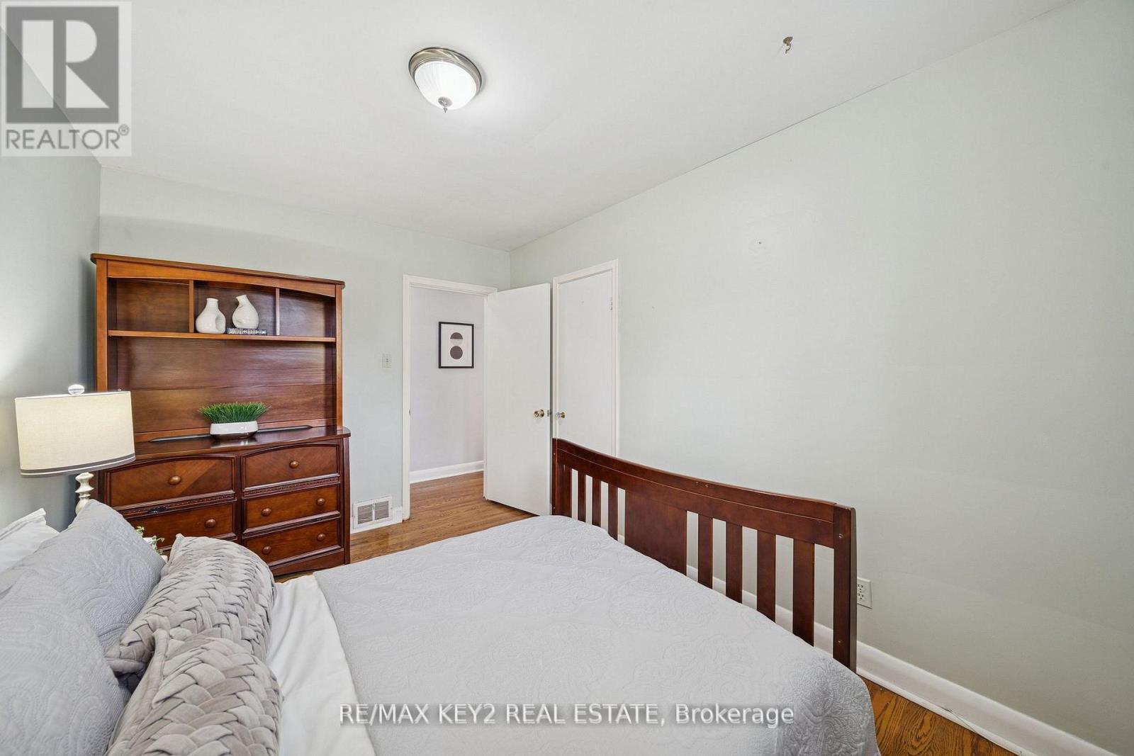 172 Allanford Road, Toronto, ON - Indoor Photo Showing Bedroom