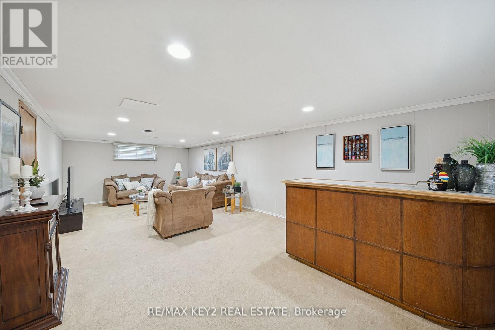 172 Allanford Road, Toronto, ON - Indoor