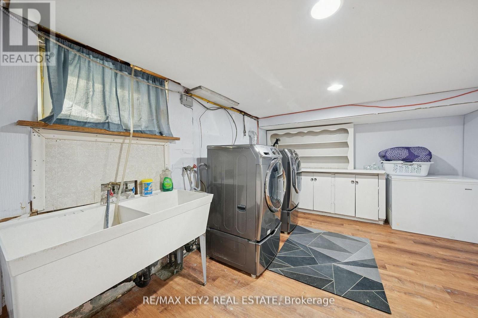172 Allanford Road, Toronto, ON - Indoor Photo Showing Laundry Room