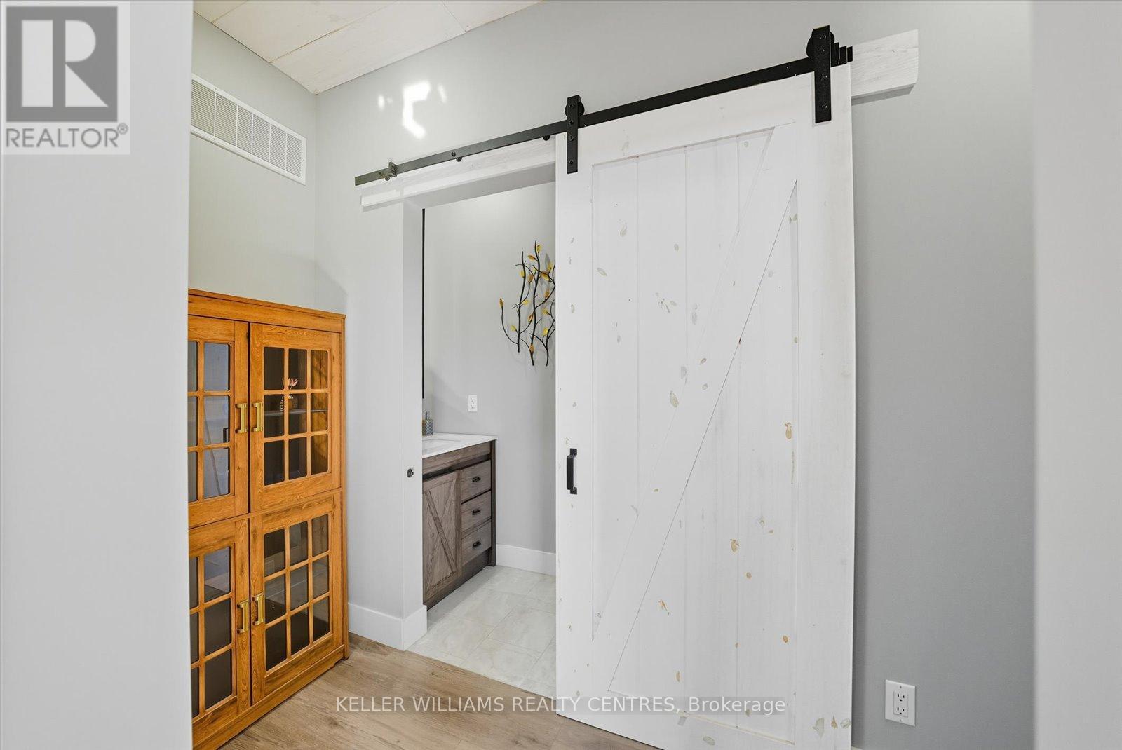 11601 Concession 3 Road, Uxbridge, ON - Indoor Photo Showing Other Room