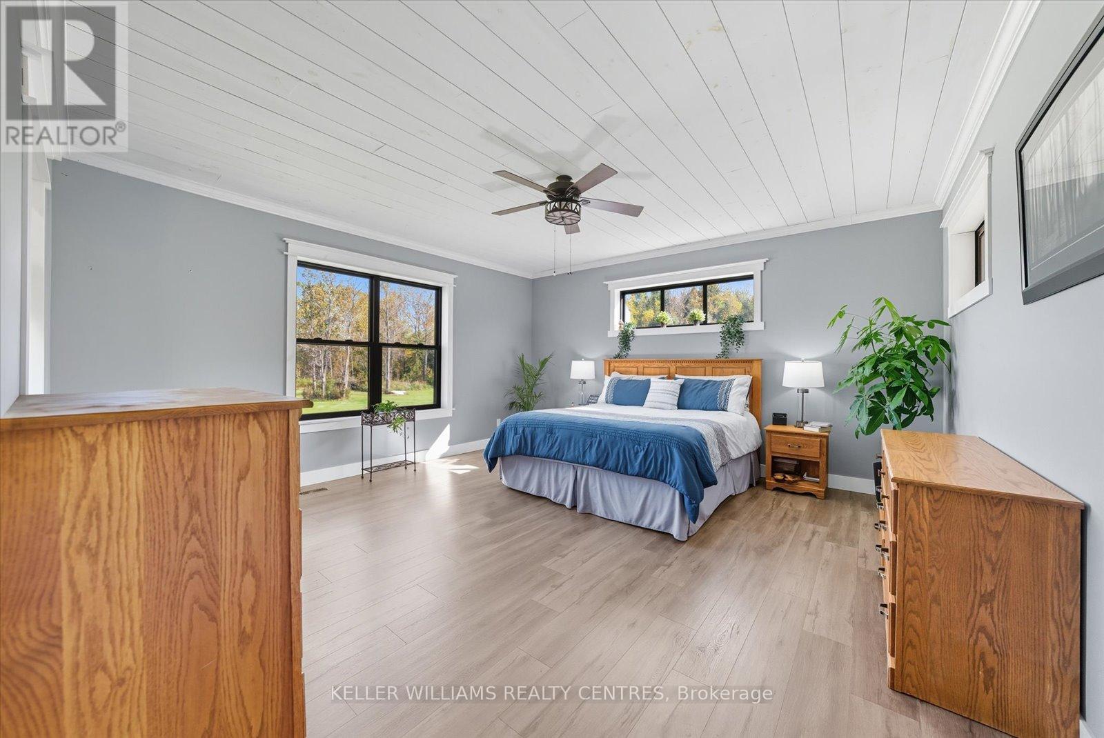 11601 Concession 3 Road, Uxbridge, ON - Indoor Photo Showing Bedroom