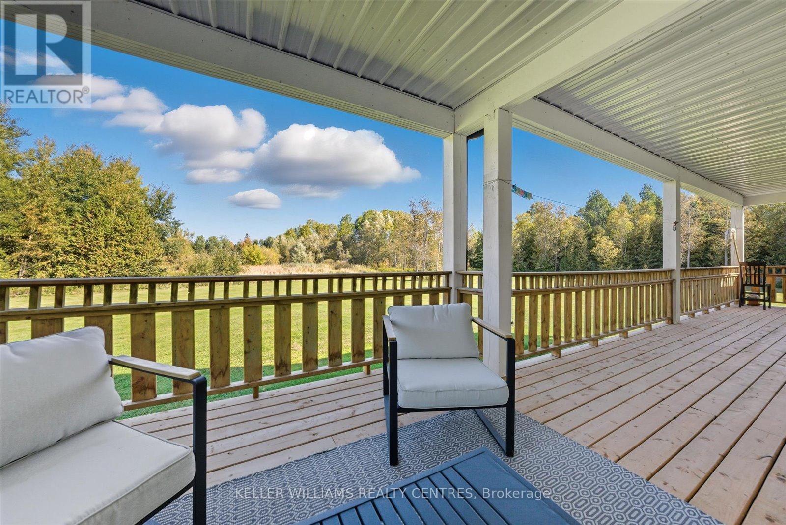 11601 Concession 3 Road, Uxbridge, ON - Outdoor With Deck Patio Veranda With Exterior