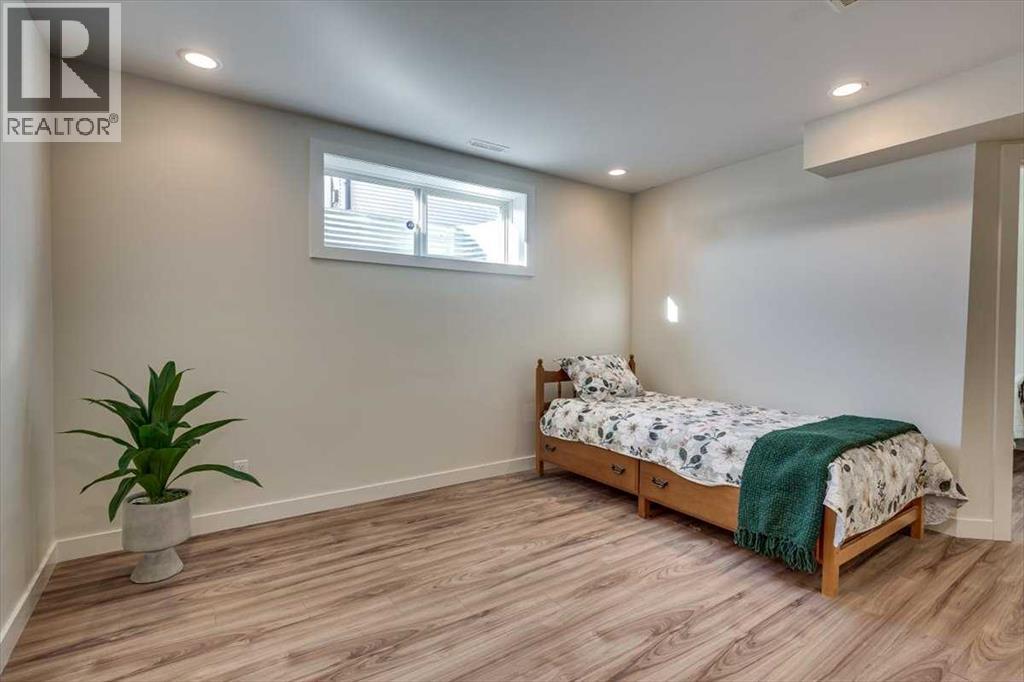 97 Piper Close, Blackfalds, AB - Indoor Photo Showing Bedroom