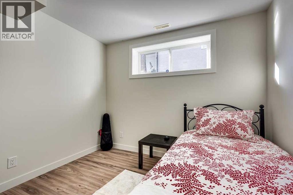 97 Piper Close, Blackfalds, AB - Indoor Photo Showing Bedroom