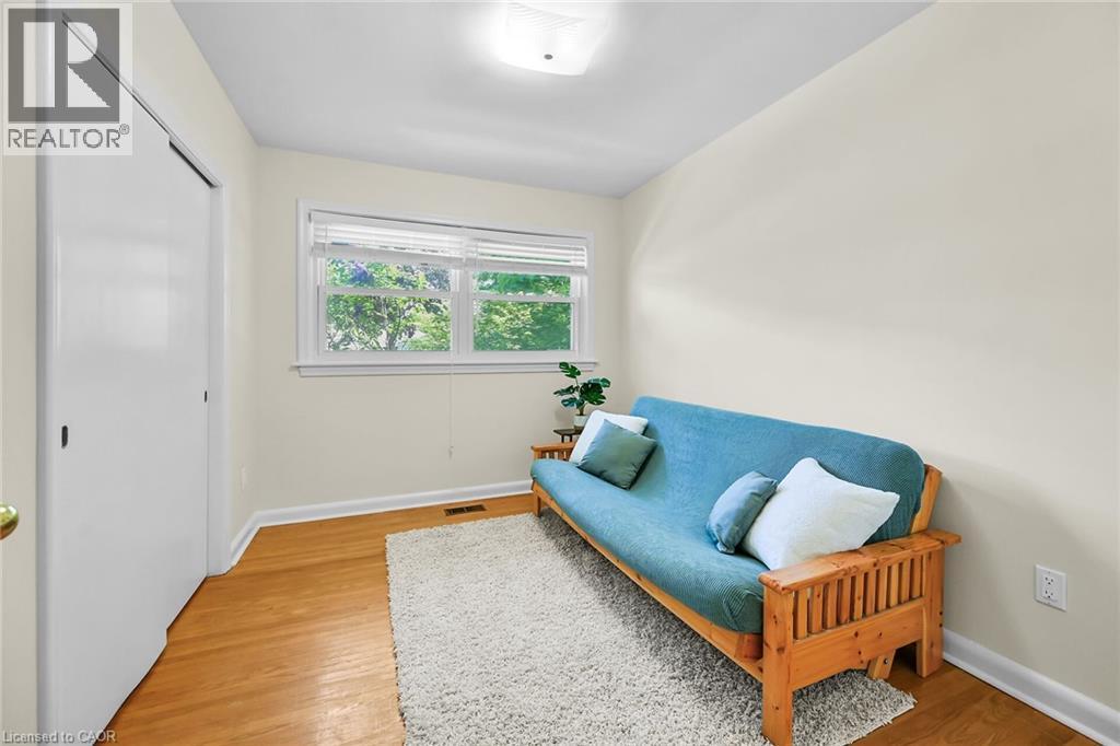 128 Oneida Boulevard, Ancaster, ON - Indoor