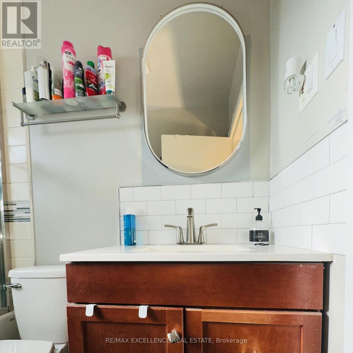 Bathroom - 35 Siebert Avenue, Kitchener, ON - Indoor Photo Showing Bathroom