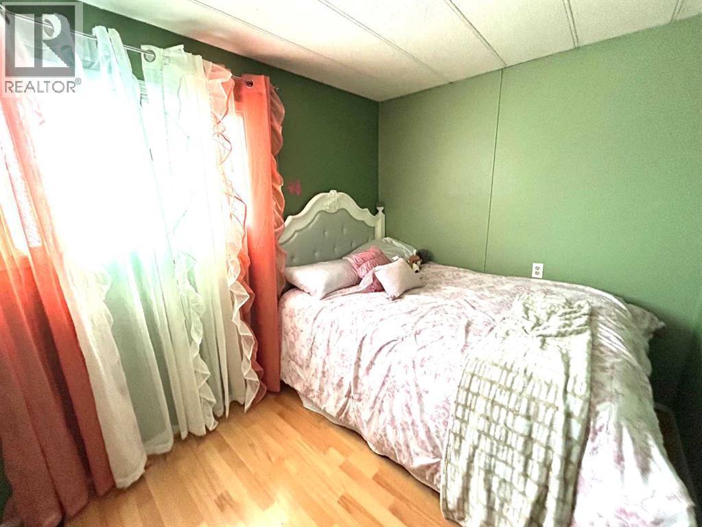 117 Maple Drive W, Brooks, AB