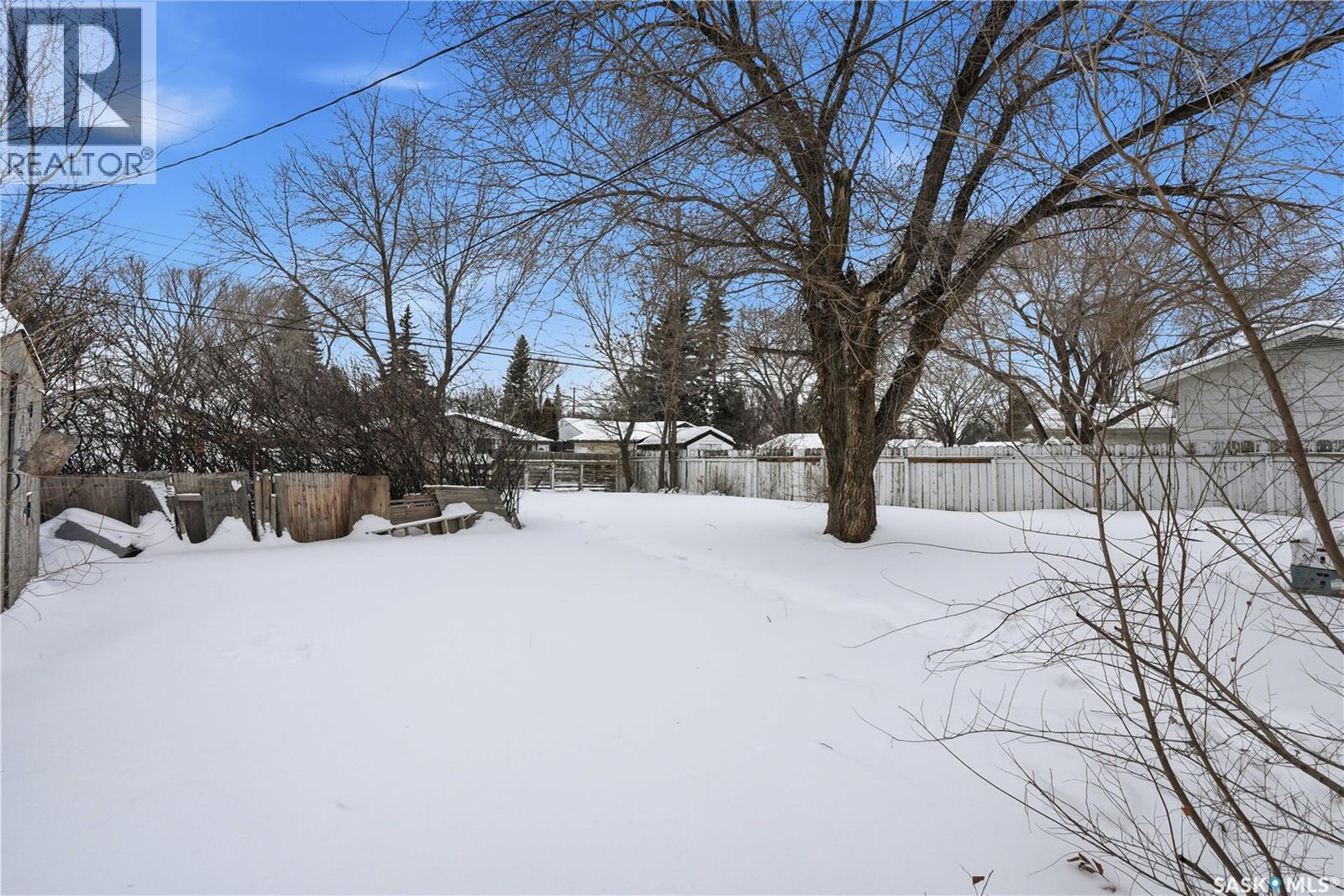 1910 Ewart Avenue, Saskatoon, SK - Outdoor