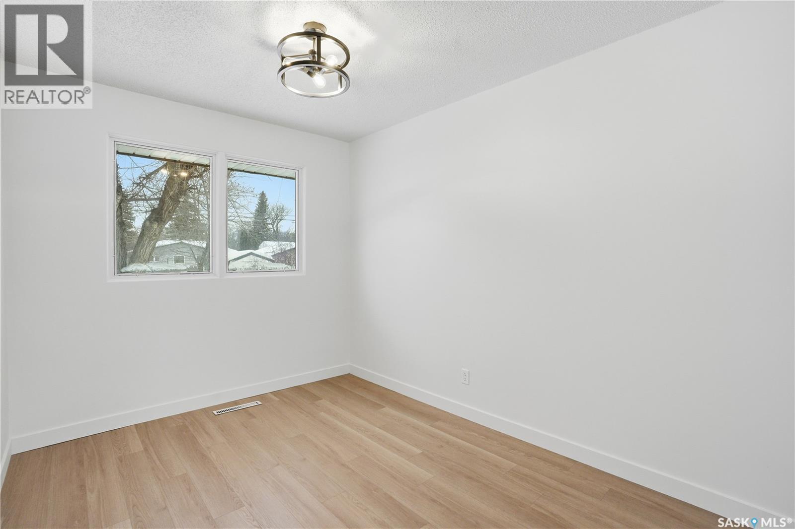 1910 Ewart Avenue, Saskatoon, SK - Indoor Photo Showing Other Room