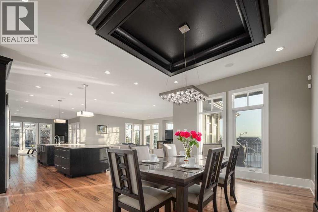 16 Spring Valley Way Sw, Calgary, AB - Indoor Photo Showing Dining Room